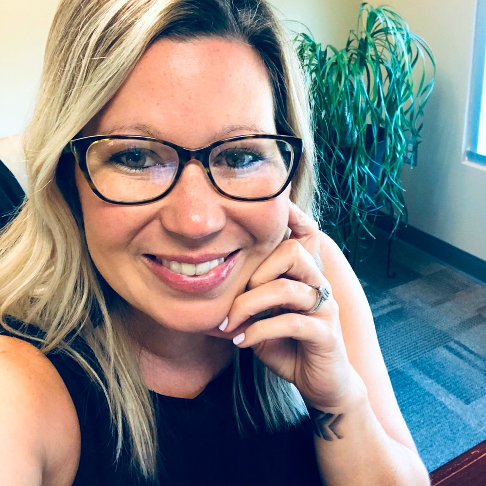 Meet your Posher, Michele!